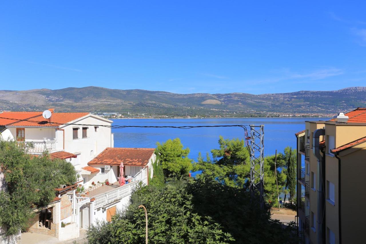 Apartments By The Sea Arbanija, Ciovo - 17332 Trogir Kültér fotó