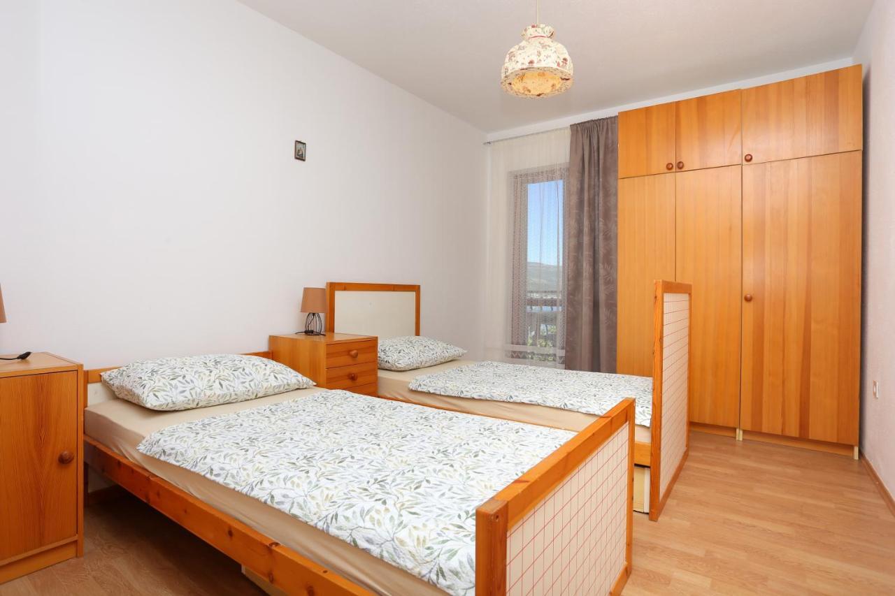 Apartments By The Sea Arbanija, Ciovo - 17332 Trogir Kültér fotó