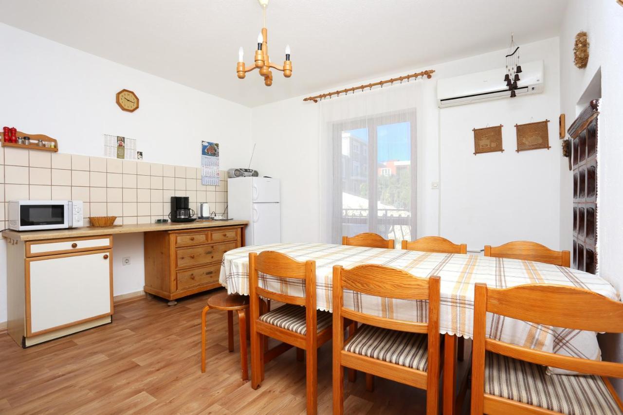Apartments By The Sea Arbanija, Ciovo - 17332 Trogir Kültér fotó